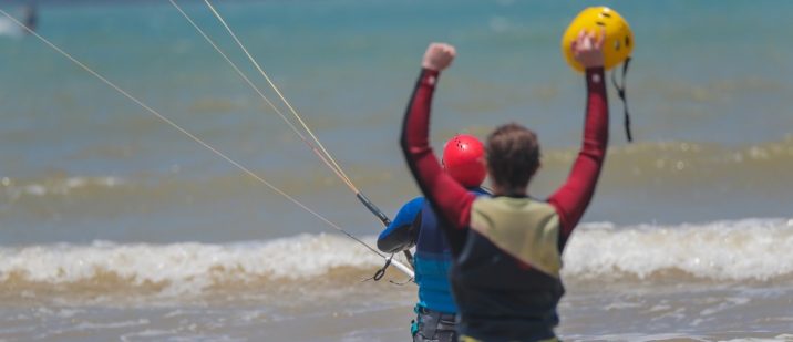 How difficult is it to learn kitesurfing