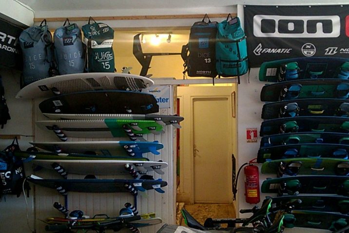 how much does it cost to kitesurf